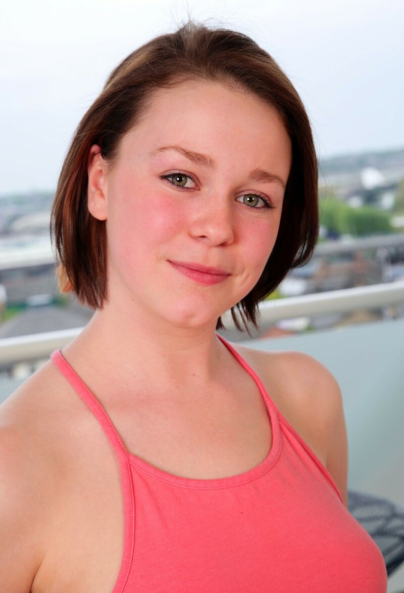 Любовь, 25 лет, 1 размер груди